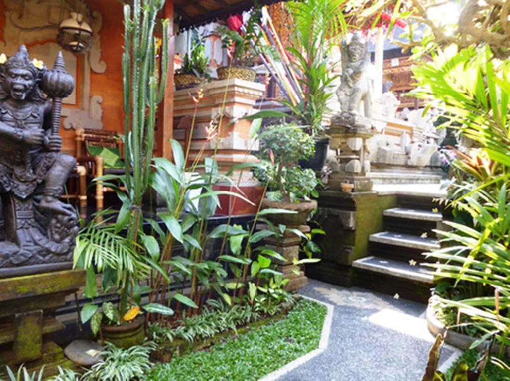 Loka Sari Guest House And Spa Убуд Стая снимка